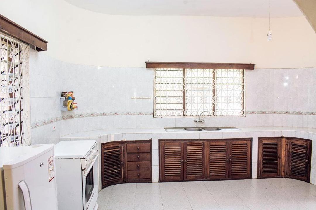 דיאני ביץ' Kijani Cottages Diani מראה חיצוני תמונה