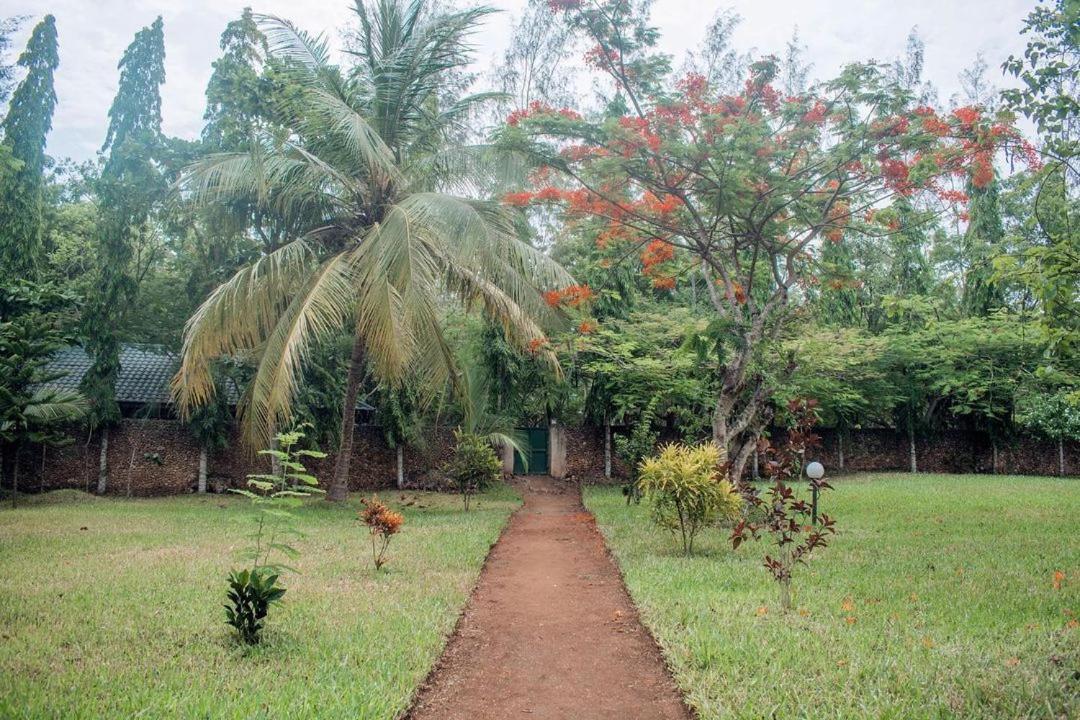 דיאני ביץ' Kijani Cottages Diani מראה חיצוני תמונה