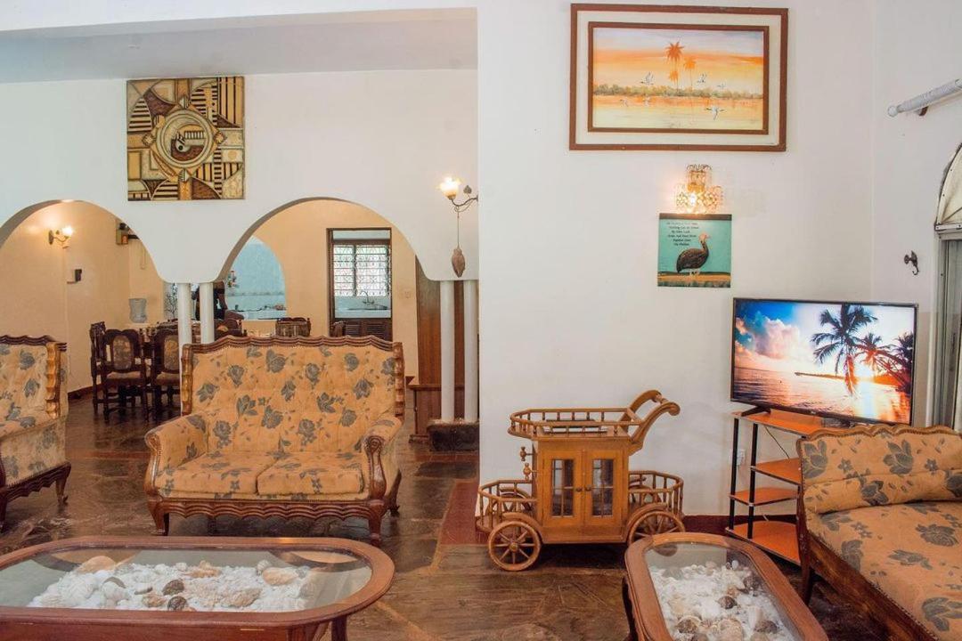 דיאני ביץ' Kijani Cottages Diani מראה חיצוני תמונה