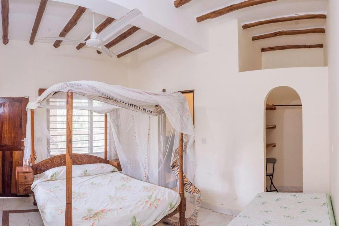 דיאני ביץ' Kijani Cottages Diani מראה חיצוני תמונה