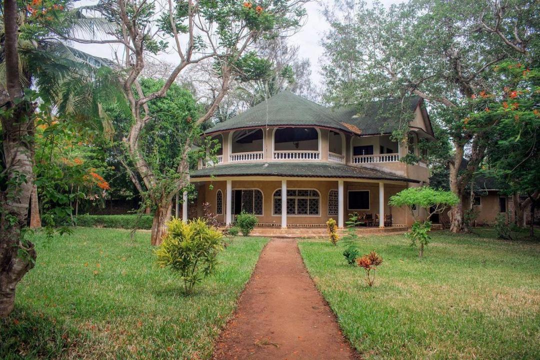 דיאני ביץ' Kijani Cottages Diani מראה חיצוני תמונה