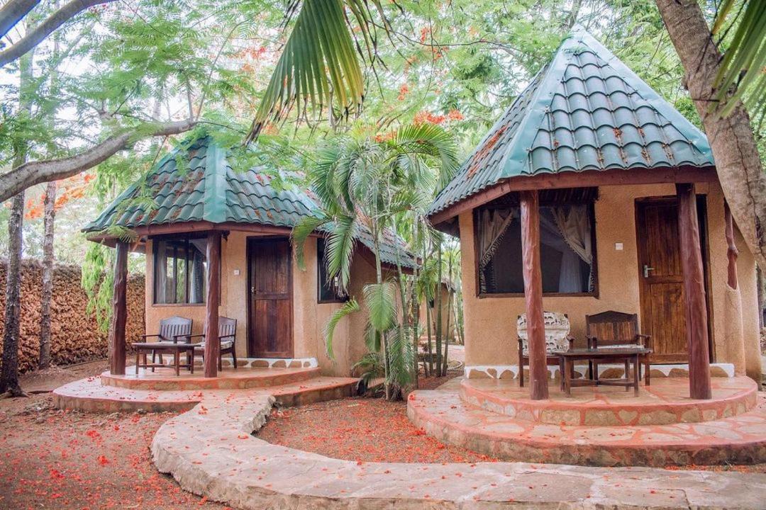 דיאני ביץ' Kijani Cottages Diani מראה חיצוני תמונה