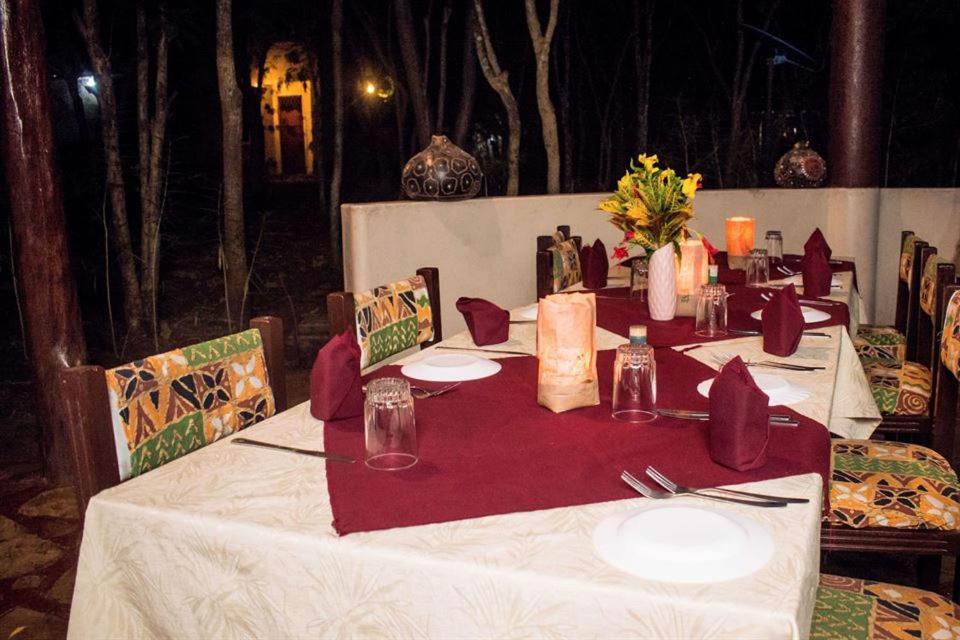 דיאני ביץ' Kijani Cottages Diani מראה חיצוני תמונה